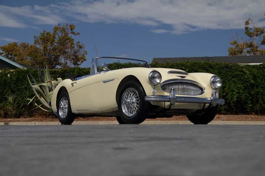 1965 Austin-Healey 3000 Mark III - Image 8 of 31