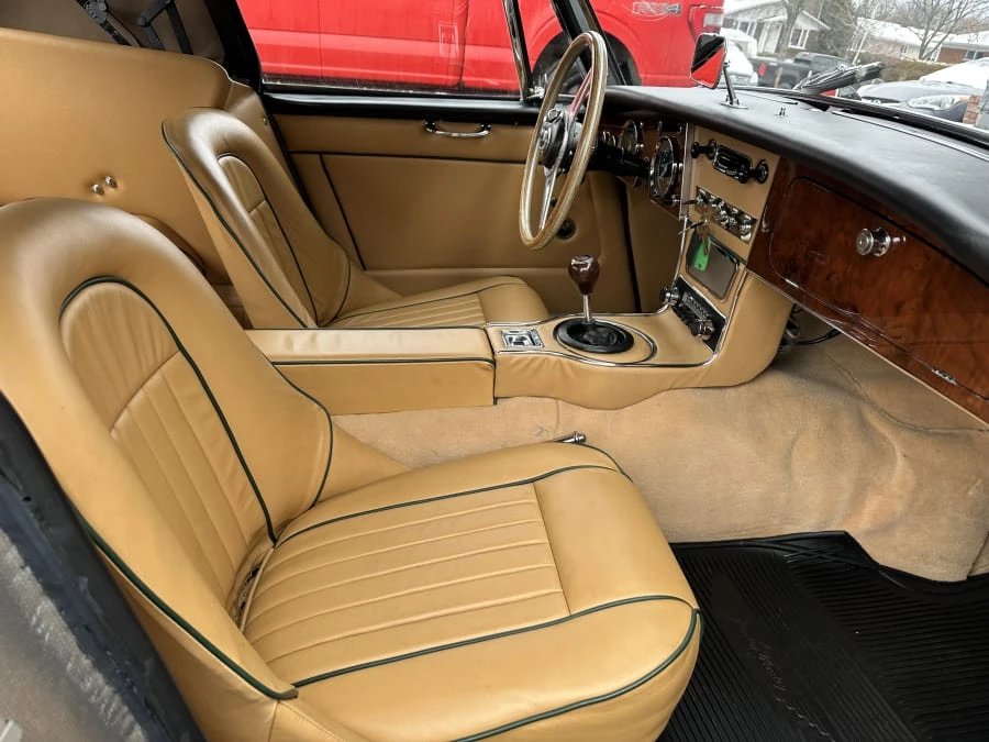 1965 Austin-Healey 3000 Mark III - Image 10 of 18