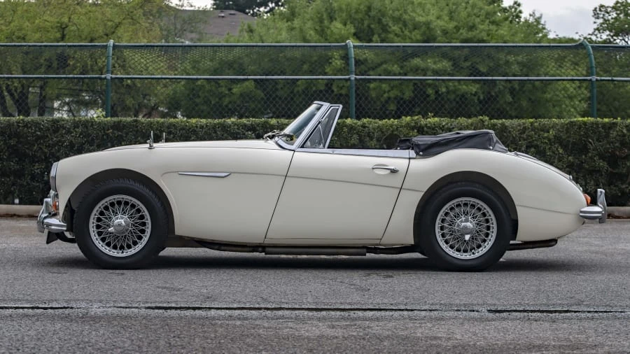 1965 Austin-Healey 3000 Mark III - Image 2 of 18