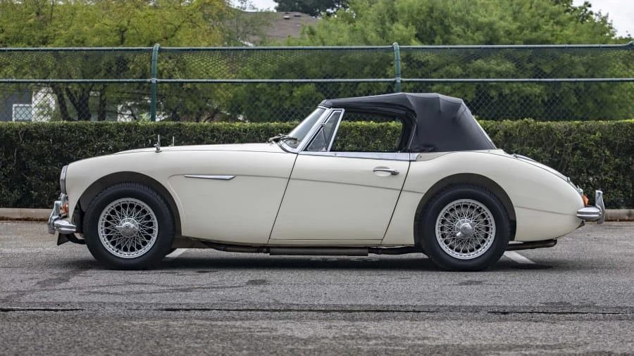 1965 Austin-Healey 3000 Mark III - Image 17 of 18