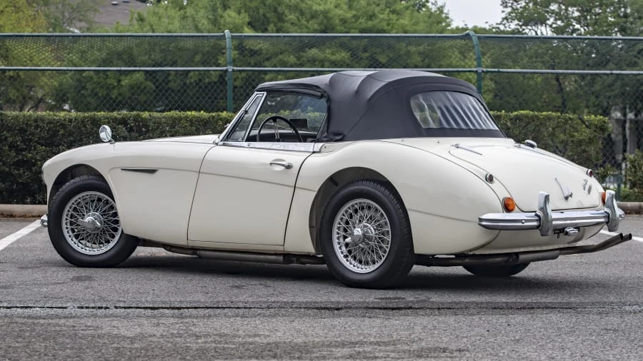 1965 Austin-Healey 3000 Mark III - Image 18 of 18