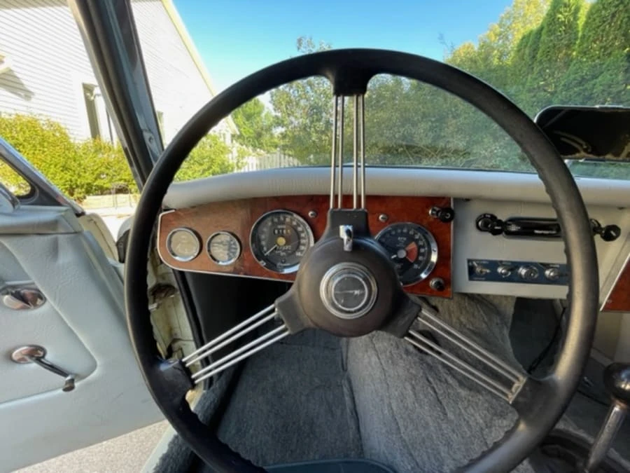 1965 Austin-Healey 3000 Mark III - Image 14 of 17