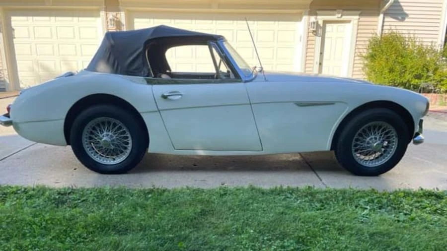 1965 Austin-Healey 3000 Mark III - Image 9 of 17