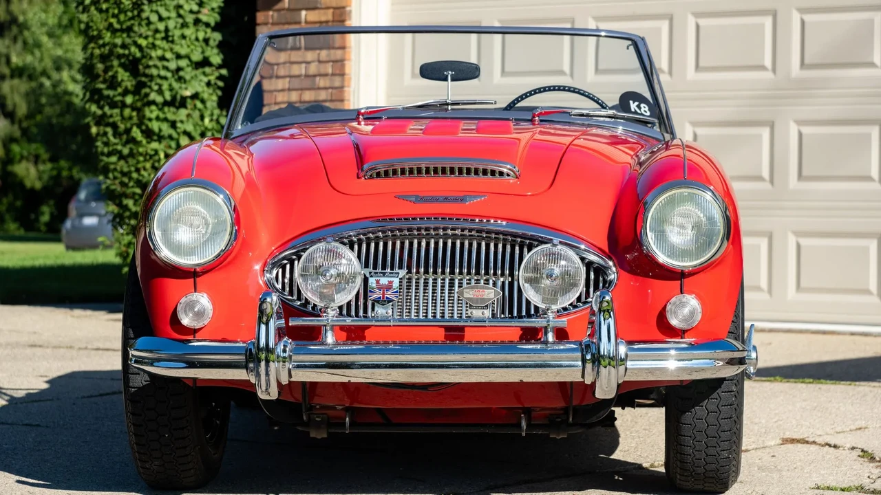 1965 Austin-Healey 3000 Mark III - Image 2 of 31