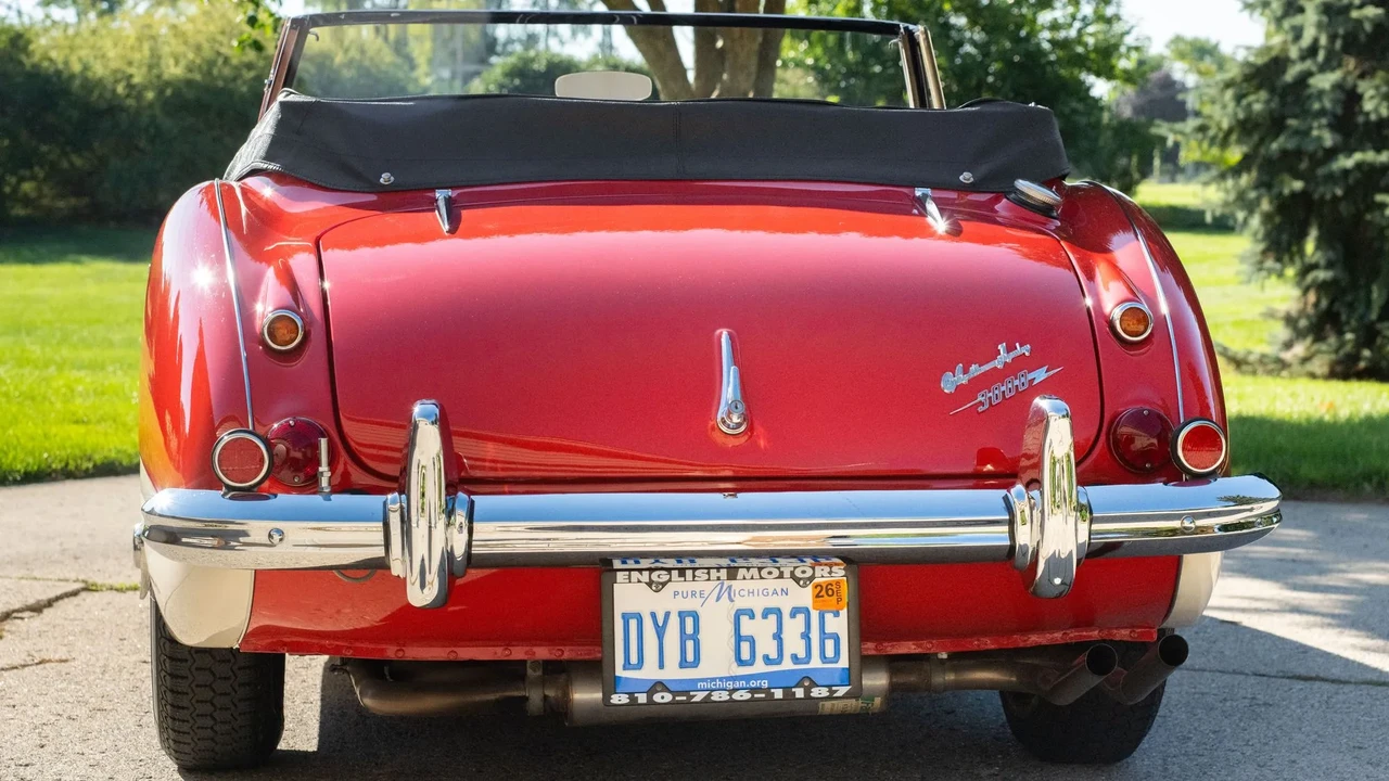 1965 Austin-Healey 3000 Mark III - Image 6 of 31