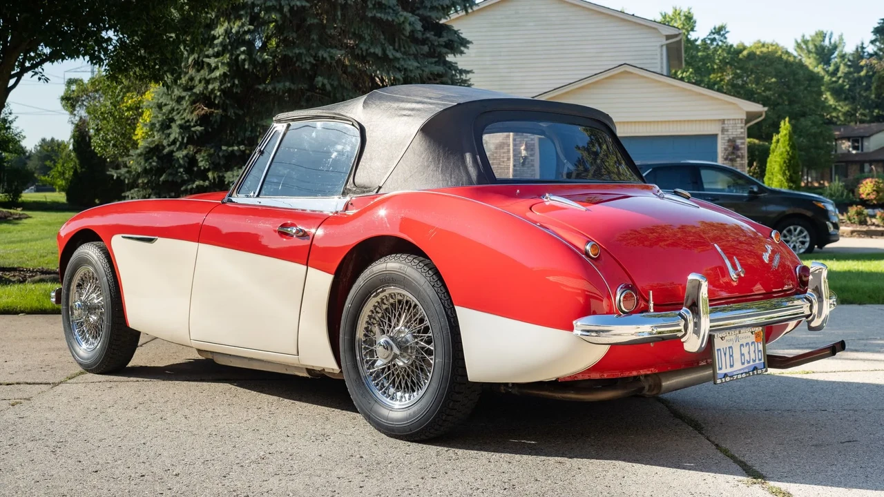 1965 Austin-Healey 3000 Mark III - Image 15 of 31