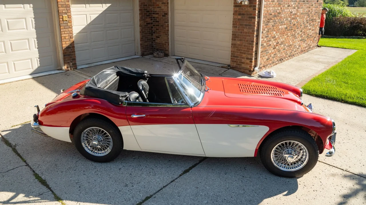 1965 Austin-Healey 3000 Mark III - Image 21 of 31