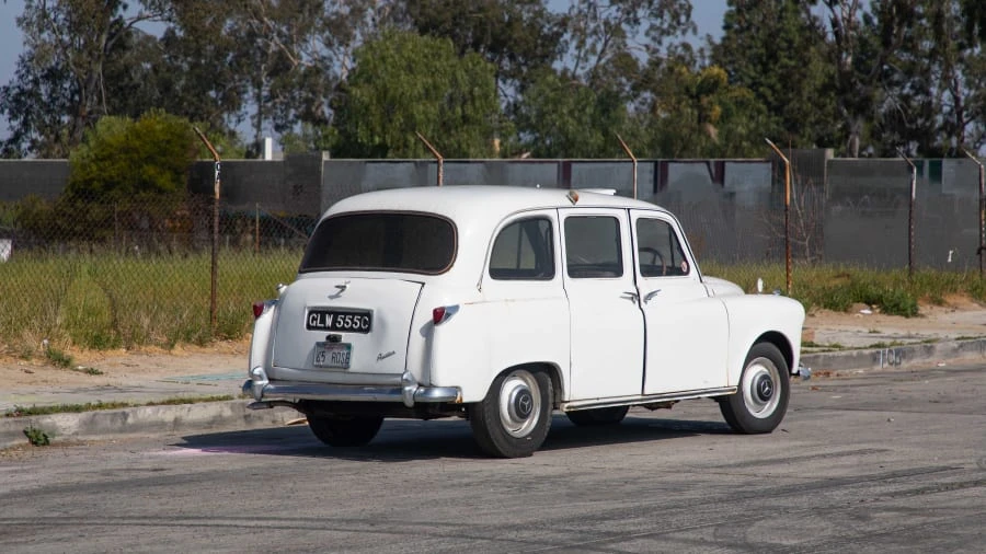 1965 Austin - Image 3 of 12