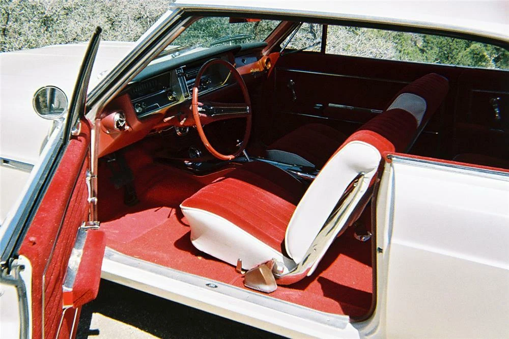 1965 Buick Gran Sport - Image 4 of 5