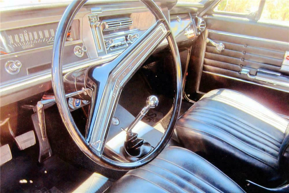 1965 Buick Gran Sport - Image 4 of 5