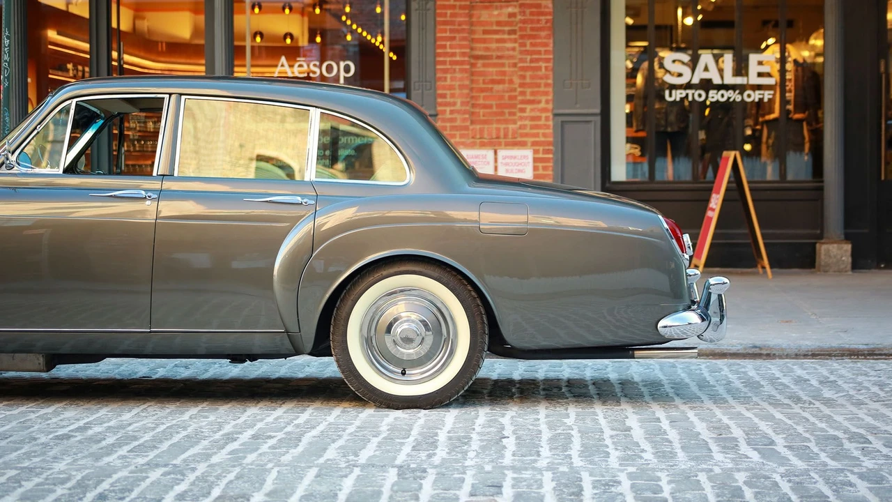 1965 Bentley S3 Continental - Image 2 of 31