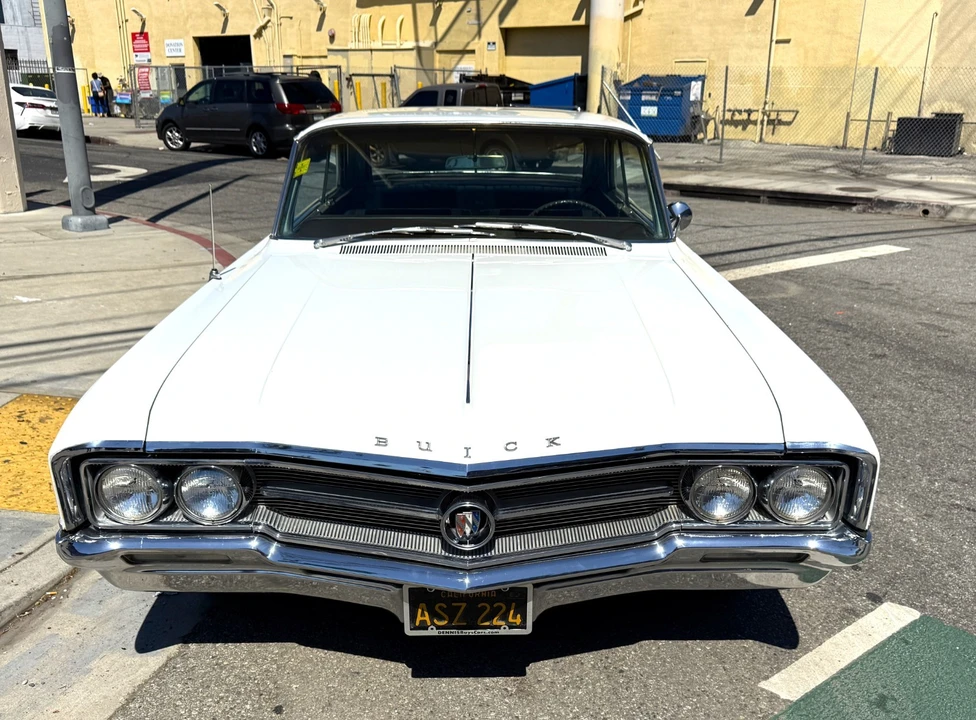 1965 Buick Wildcat - Image 7 of 21