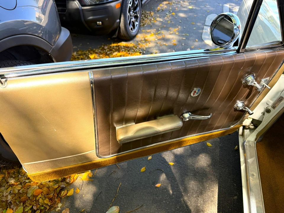 1965 Buick Wildcat - Image 9 of 21