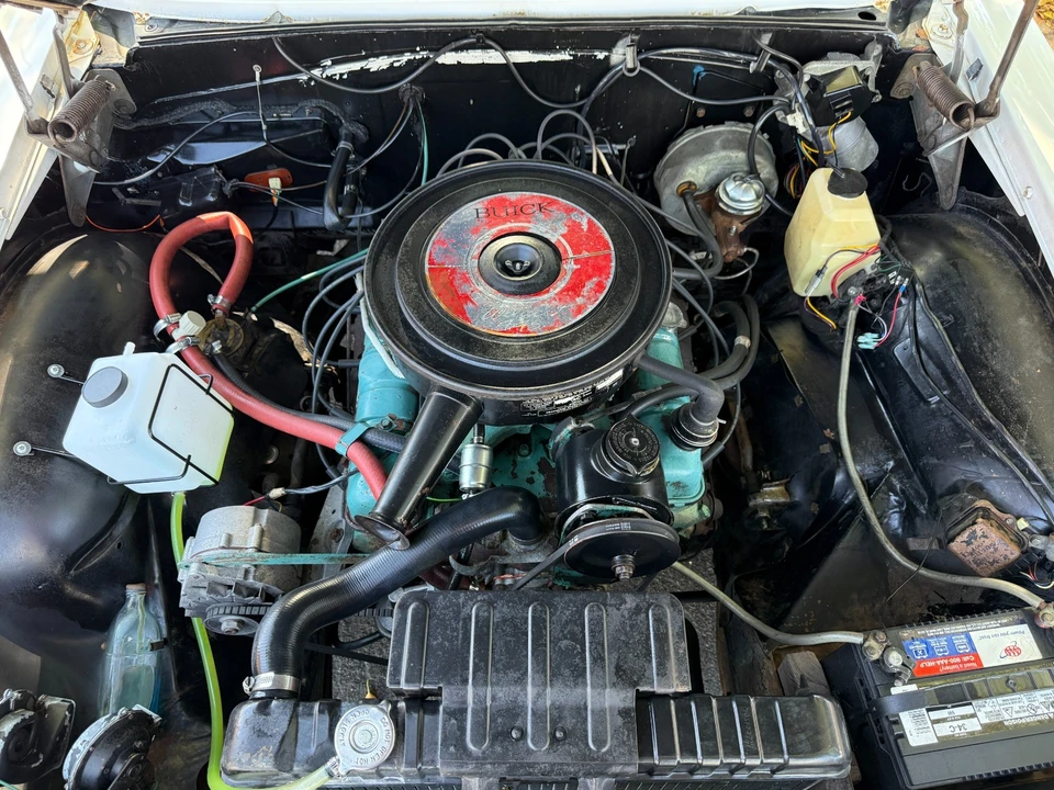 1965 Buick Wildcat - Image 18 of 21