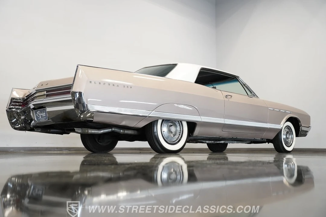 1965 Buick Electra - Image 14 of 21