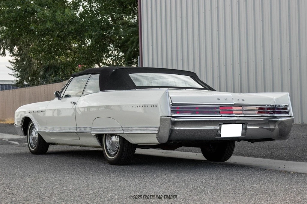 1965 Buick Electra - Image 6 of 12