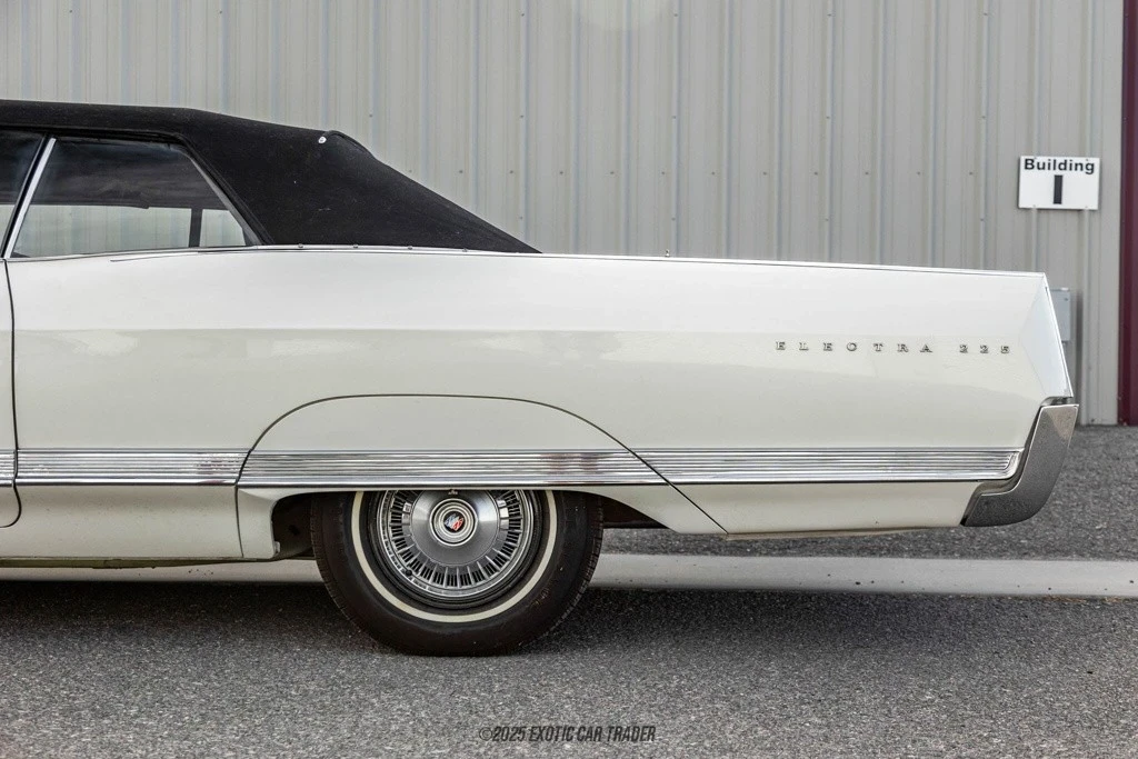 1965 Buick Electra - Image 5 of 12