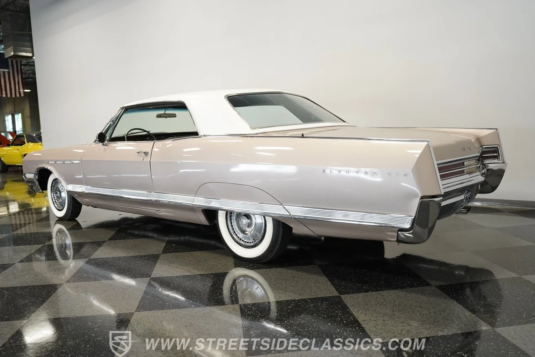 1965 Buick Electra - Image 12 of 31