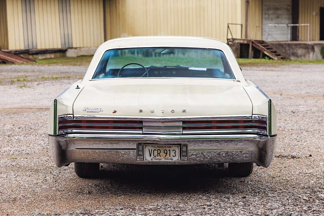 1965 Buick Electra - Image 8 of 31