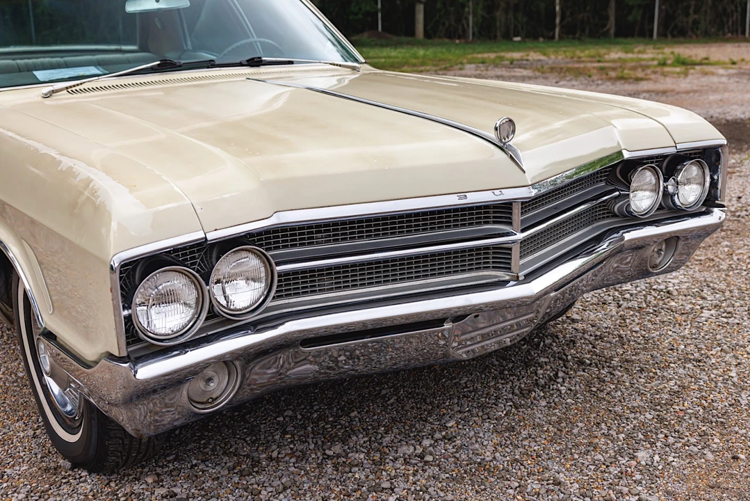 1965 Buick Electra - Image 30 of 31