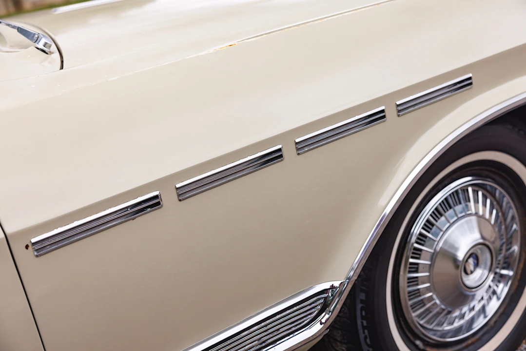 1965 Buick Electra - Image 24 of 31