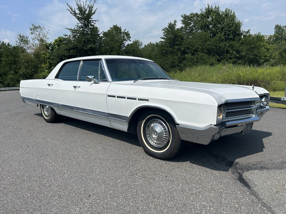 1965 Buick Electra - Image 4 of 31