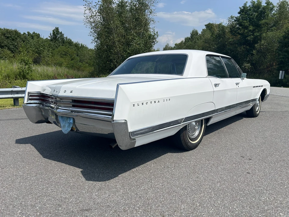 1965 Buick Electra - Image 6 of 31