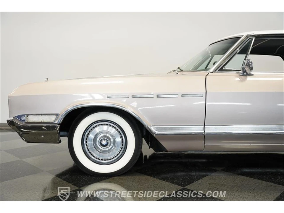 1965 Buick Electra - Image 25 of 31
