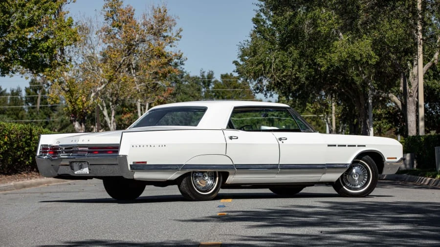1965 Buick Electra - Image 2 of 24
