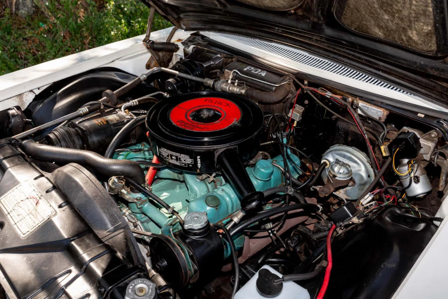 1965 Buick Electra - Image 22 of 24