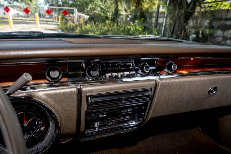 1965 Buick Electra - Image 15 of 24