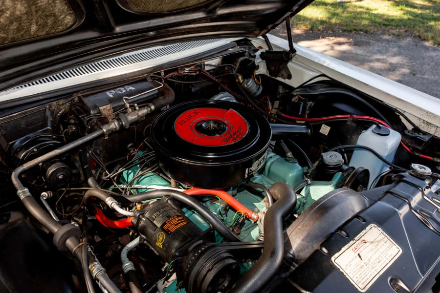 1965 Buick Electra - Image 21 of 24