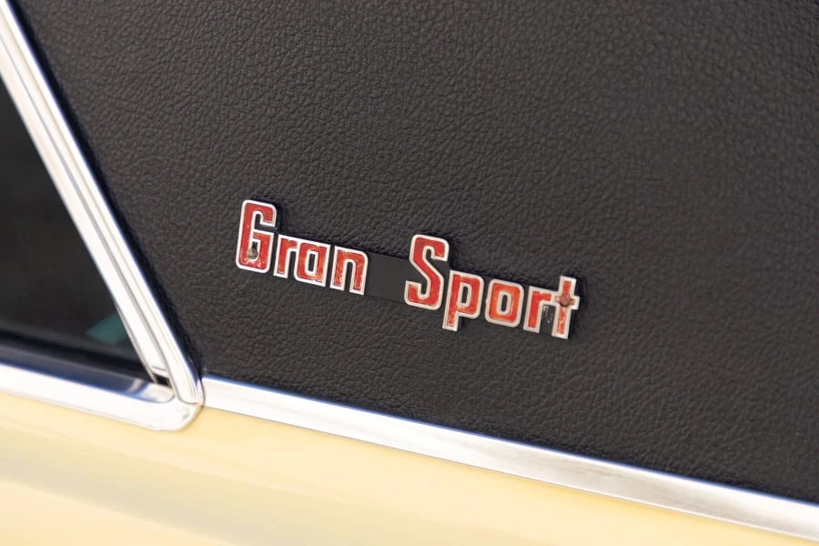 1965 Buick Gran Sport - Image 10 of 28