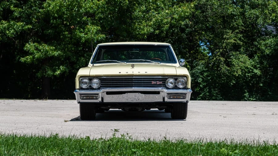 1965 Buick Gran Sport - Image 14 of 20