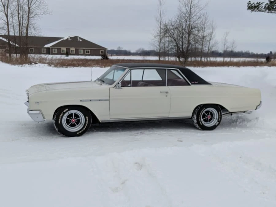 1965 Buick Gran Sport - Image 2 of 10