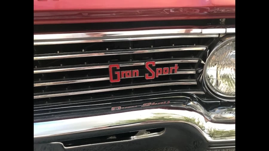 1965 Buick Gran Sport - Image 11 of 12