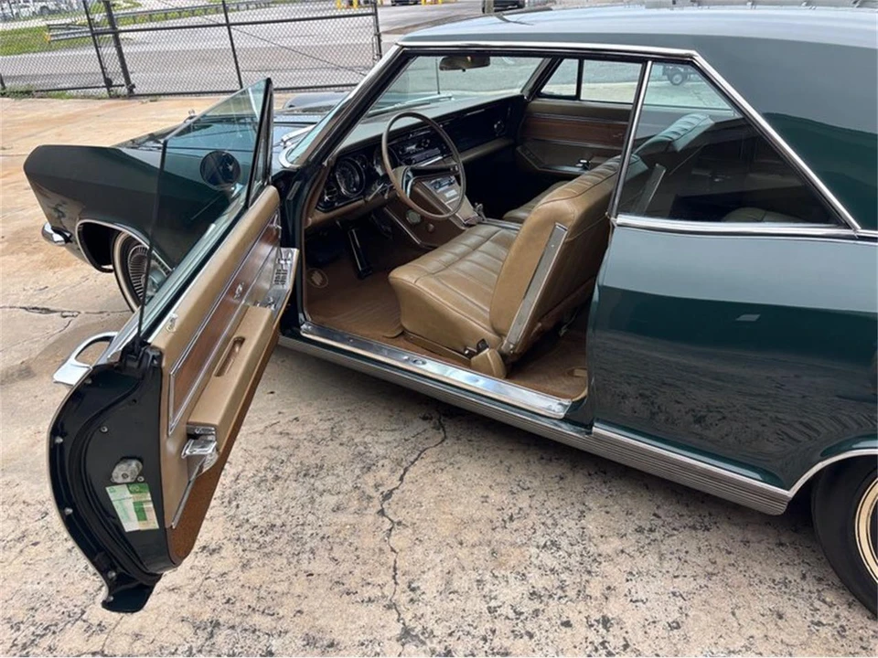 1965 Buick Riviera 1st Gen - Image 17 of 31