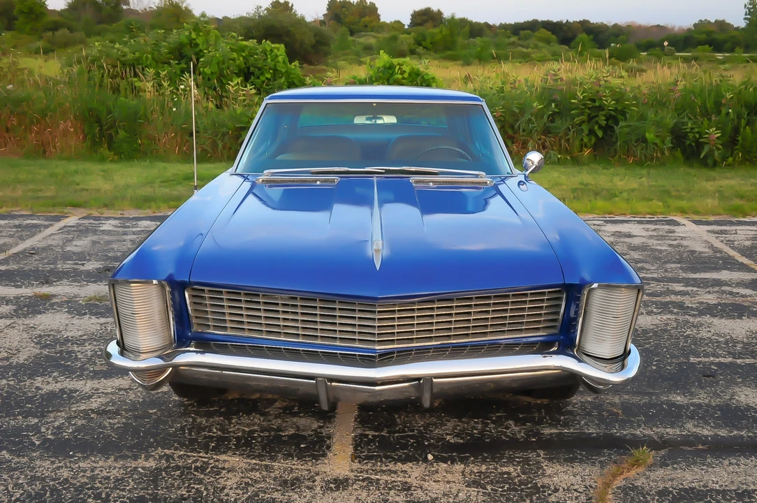 1965 Buick Riviera 1st Gen - Image 12 of 31