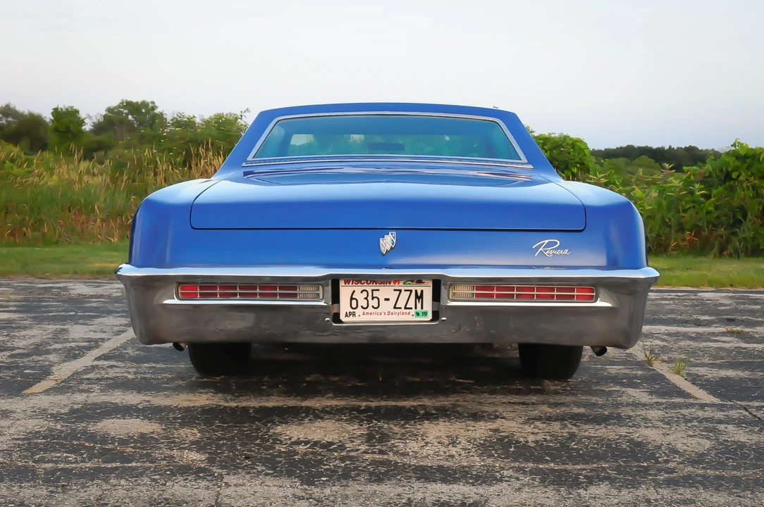 1965 Buick Riviera 1st Gen - Image 25 of 31