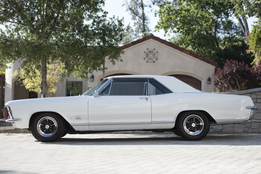 1965 Buick Riviera 1st Gen - Image 9 of 31