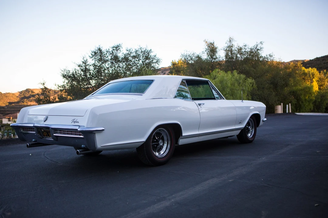 1965 Buick Riviera 1st Gen - Image 23 of 31