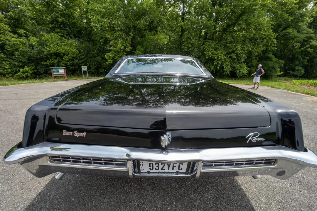 1965 Buick Riviera 1st Gen - Image 13 of 31