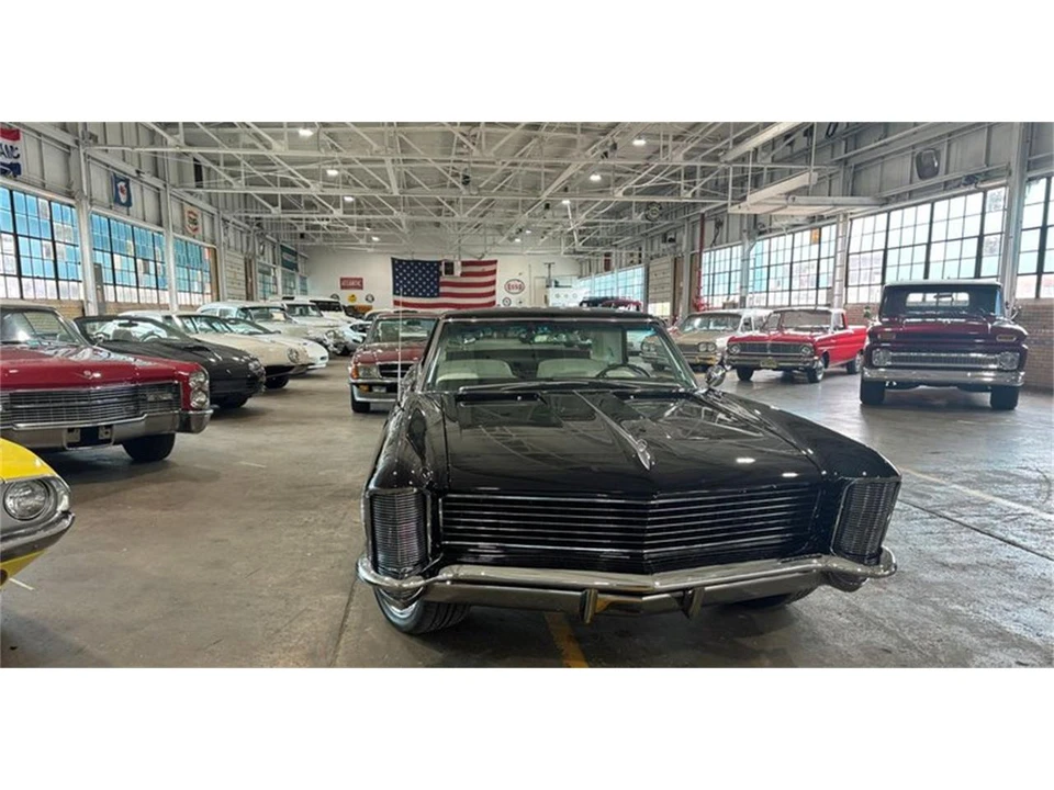 1965 Buick Riviera 1st Gen - Image 17 of 31