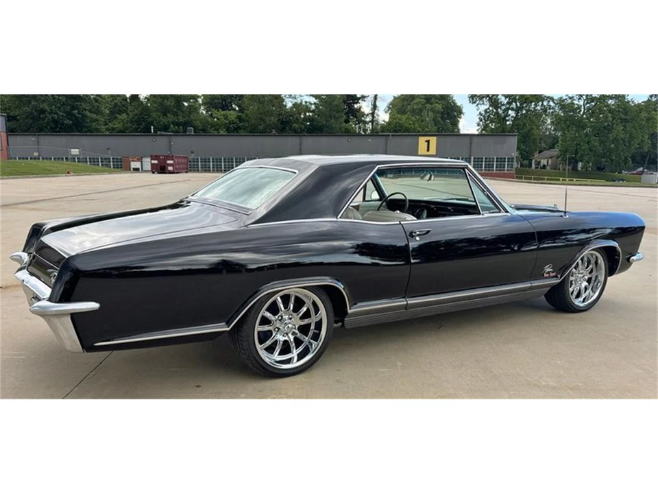 1965 Buick Riviera 1st Gen - Image 3 of 31