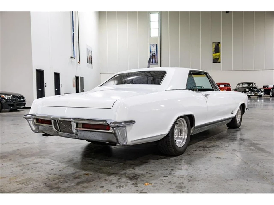 1965 Buick Riviera 1st Gen - Image 22 of 31
