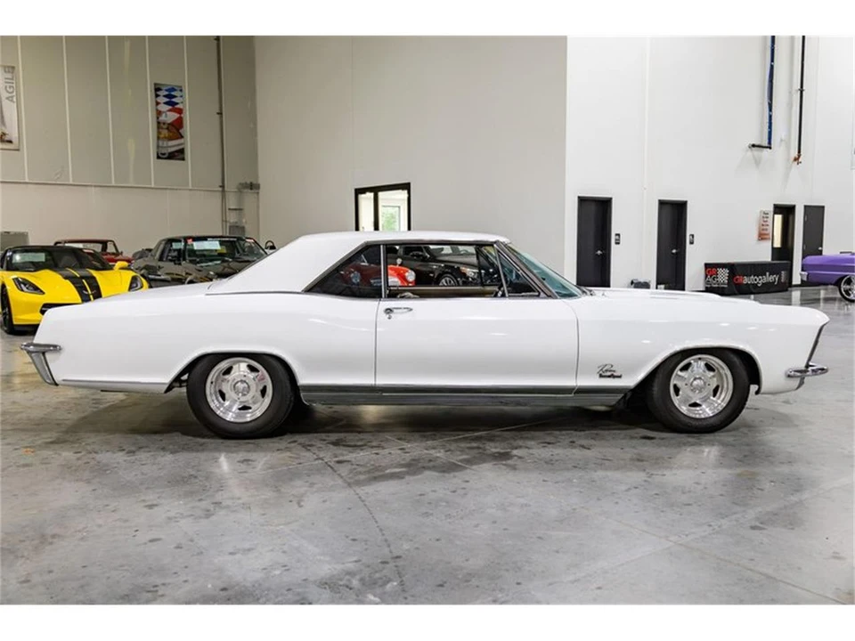 1965 Buick Riviera 1st Gen - Image 23 of 31