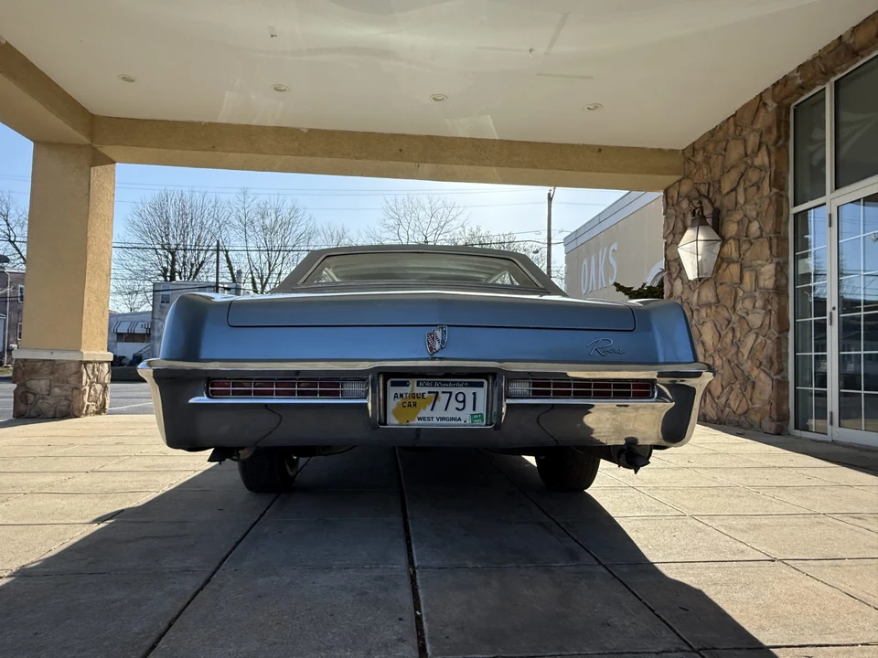 1965 Buick Riviera 1st Gen - Image 21 of 31