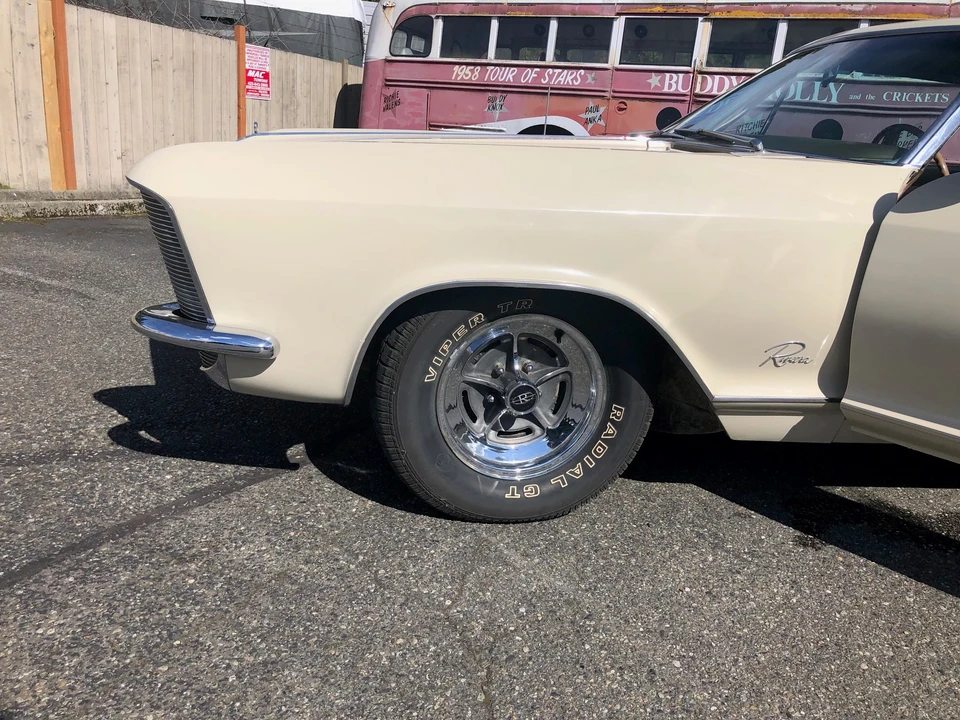 1965 Buick Riviera 1st Gen - Image 25 of 31