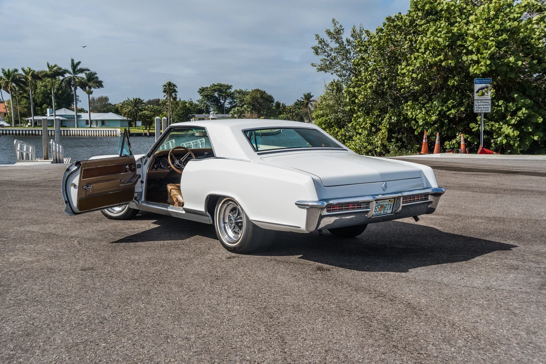 1965 Buick Riviera 1st Gen - Image 14 of 31