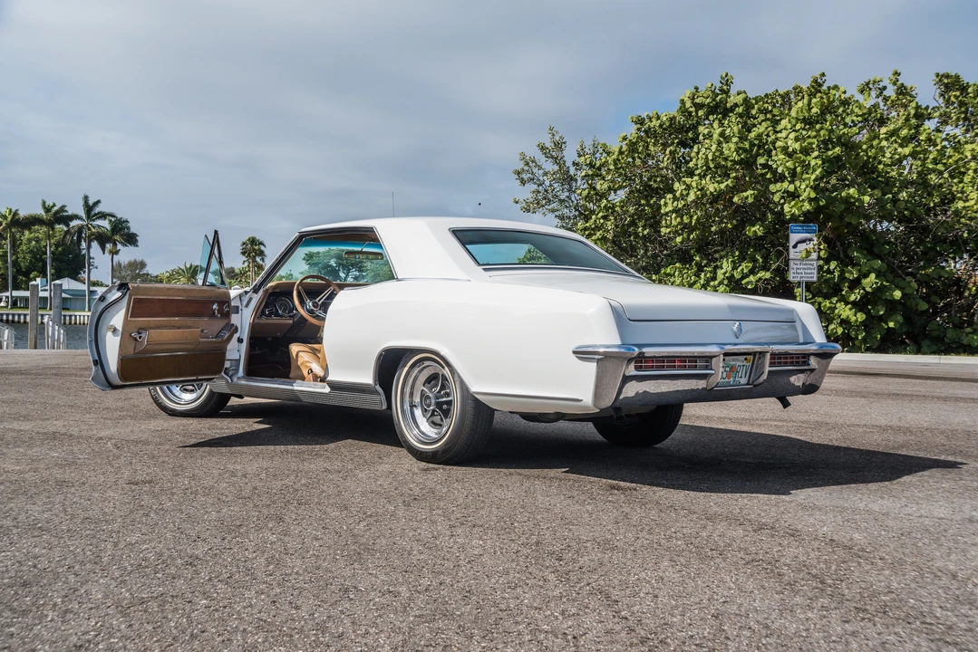 1965 Buick Riviera 1st Gen - Image 15 of 31